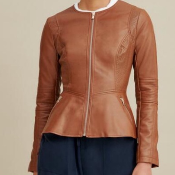 Guess Peplum brown faux leather jacket
Cognac - Picture 2 of 16